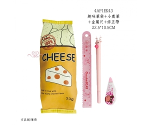 趣味筆袋+小鹿筆+金屬尺+修正帶